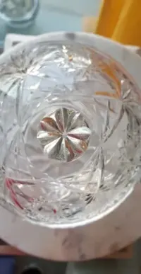 Kryształowa misa z pokrywką 17 cm PRL — ujęcie 3