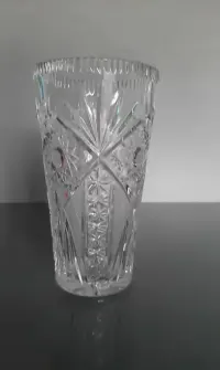 Kryształowy wazon flakon z czasów PRL wys.20 cm — ujęcie 5