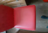 Krzesło fotel czerwone używane plecionka ikea Agata Home orygin loft — ujęcie 2