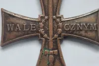 Krzyż Walecznym 1920 nie odznaka nie orzełek Knedler miniaturk MAŁY nr — ujęcie 5