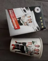 Kubek Deutscher Fussball-bund z piłkarzami — ujęcie 5