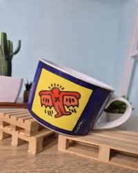 Kubek duży Keith Haring ceramiczny kolekcjonerski grafika street art — ujęcie 5
