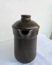 Kultowy dzbanek kawiarka kamionka Bochnia PRL vintage retro czekoladowy — ujęcie 5