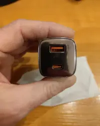 ladowarka 33W fast charger GAN Essager z wyswietlaczem — ujęcie 5