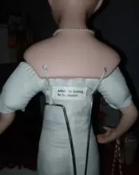 Lalka porcelanowa — ujęcie 2