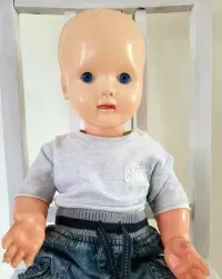 Lalka z PRL 56 cm plastik — ujęcie 2