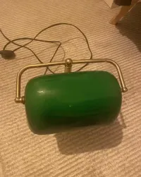 Lampa bankierska nocna — ujęcie 3