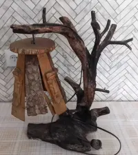 lampa drewniana z korzenia rękodzieło — ujęcie 3