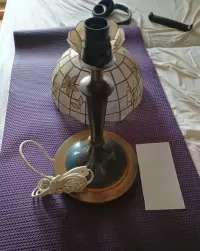 Lampa mosiądz z kloszem z wybuch łusek Aka Berlin 1979 — ujęcie 4