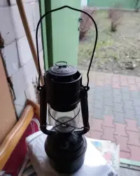 Lampa naftowa   . — ujęcie 2
