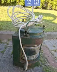 Lampa okrętowa, marynistyczna,morska,nawigacyjna — ujęcie 2