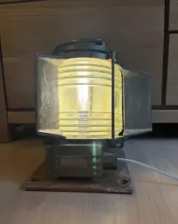 Lampa okrętowa nawigacyjna / lampka nocna / kinkiet / marynistyka / loft / 1973 — ujęcie 2