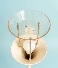 Lampa podłogowa Panthella, Verner Panton. Dania, lata 70-te. — ujęcie 5