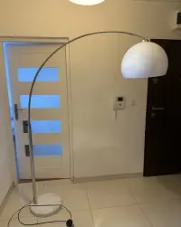 Lampa stojaca vintage z lat 80 niemiecka — ujęcie 5