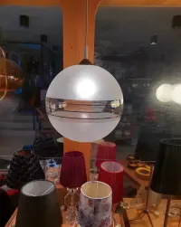 Lampa wiszaca kula szklo lata 70 Vintage — ujęcie 5