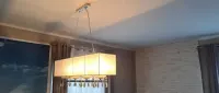 Lampa / żyrandol kryształowy w stylu glamour — ujęcie 2