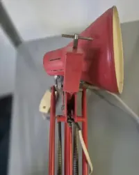 Lampka kreślarska oryginał vintage z PRL — ujęcie 2