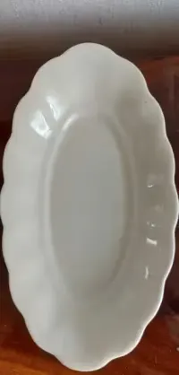 mały półmisek kremowa porcelana — ujęcie 4