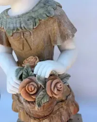 Marmur Dziewczynka z Koszem Kwiatów – Duża Figura Marmurowa 96cm — ujęcie 4