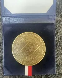 Medal 50 lecie szkolnictwa wyższego marynarki wojennej — ujęcie 2