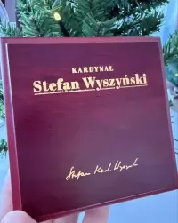 Medal w konturach Polski Kardynał Stefan Wyszyński — ujęcie 5