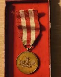 Medal zwycięstwa i wolności 1945 — ujęcie 3