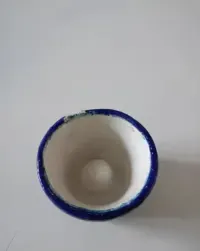 Miniaturowa miseczka ceramiczna  Sygnatura VGG 22 — ujęcie 4