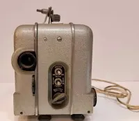 MIR 2_projektor filmowy 8mm ZSRR sprawny retro vintage czasy PRL — ujęcie 2