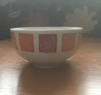 Miseczka , salaterka ceramiczna. — ujęcie 2