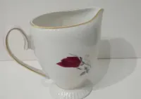 Mlecznik Chodzież 150ml - unikat - kolekcja Regina Czerwona róża — ujęcie 3