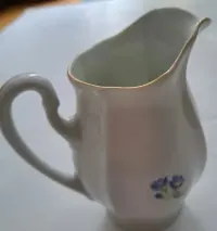 Mlecznik – Stary Dzbanuszek Do Mleka, Biały W Kwiatki Porcelana Kolmar — ujęcie 4