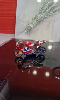 Model Ducati 1:18 — ujęcie 5