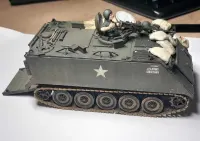 Model M-113 złożony 1:35 tamiya — ujęcie 2