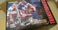 Model plastikowy Transformers Bumblebee Yolopark Optimus Prime 30cm — ujęcie 3