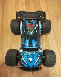 Cena weekendowa - Model RC 4x4 1:16 W dobrym stanie — ujęcie 4