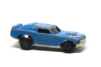 Model Resorak Auto Mustang Piston Popper z 1973 1:64 Lata 80. PRL #3 — ujęcie 3