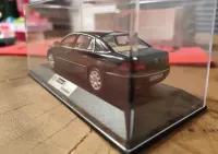 Model VW paheron skala 1:43 — ujęcie 2