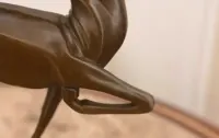 Modernistyczny Jeleń - Sarna - Figura z Brązu - Prezent dla Myśliwego — ujęcie 5