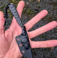 Nóż neck custom ręcznie robiony NMV 3mm — ujęcie 3