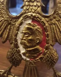Orzeł z mosiądzu — ujęcie 2