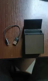 papierośnica  na 20 papierosów z zapalniczką żarową ładowana usb — ujęcie 3