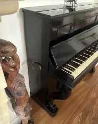 Pianino E. Gilson XIX w. — ujęcie 5