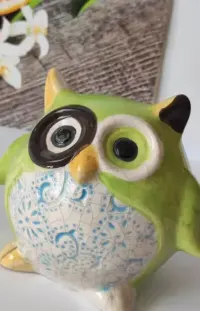 Piękna stara ceramika sowa figurka — ujęcie 2