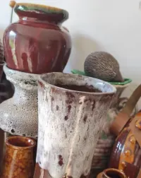 Piękna stara ceramika wazon kolekcje vintage — ujęcie 4