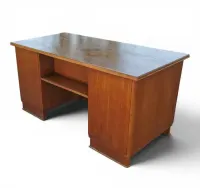 Piękny dębowy komplet gabinetowy. 1935 rok. — ujęcie 2