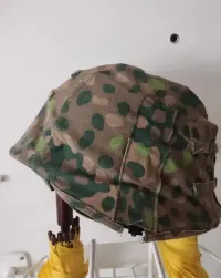 Pokrowiec kamuflażowy na hełm Waffen SS wzór groszek — ujęcie 3