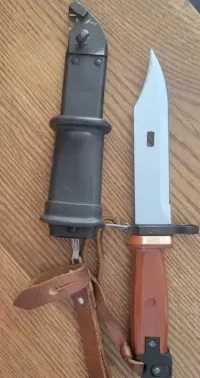 Polski bagnet do AK-47(Zgodne Numery) — ujęcie 3