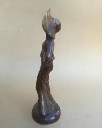 Porcelanowa figurka PRL — ujęcie 4