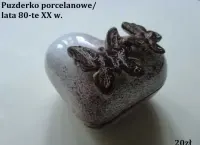Porcelanowe puzderko z motylami / porcelana / ceramika / puzderko — ujęcie 5