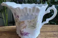Porcelanowy mlecznik – RS Prussia (Tułowice). — ujęcie 2